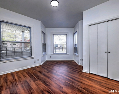 483 Ferry Street - Photo Thumbnail 7