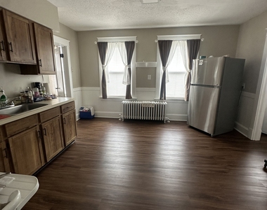 72 Chambers Street - Photo Thumbnail 1