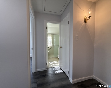 218 Melville Drive - Photo Thumbnail 4