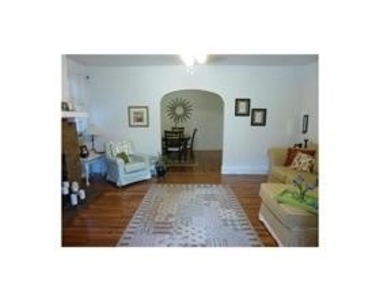 407 Biddle Ave - Photo Thumbnail 3