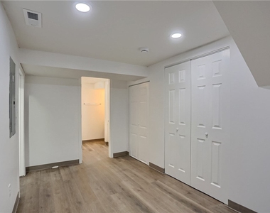 153 Kathleen Dr - Photo Thumbnail 20
