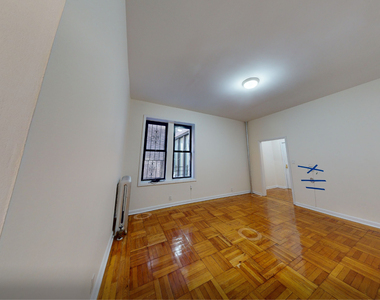 West 170th Street - Photo Thumbnail 2