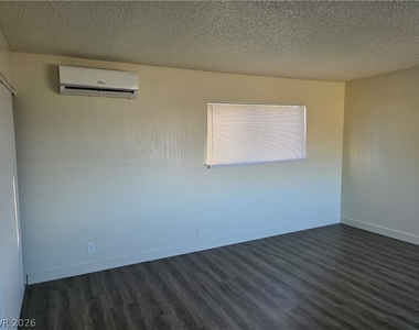 3364 Royce Court - Photo Thumbnail 6