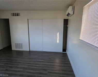 3364 Royce Court - Photo Thumbnail 10