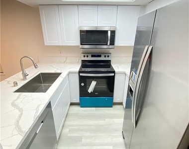 601 Cabrillo Circle - Photo Thumbnail 1