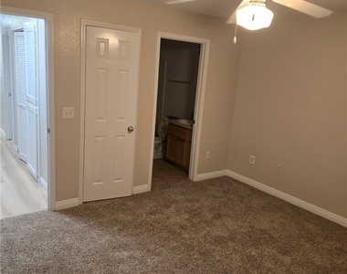 4730 E Craig Road - Photo Thumbnail 3