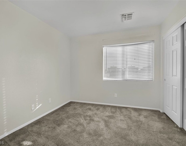 5243 Los Pinos Street - Photo Thumbnail 4