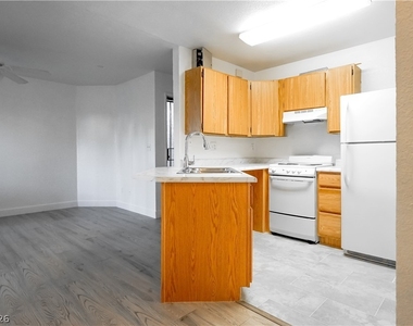 510 Elm Drive - Photo Thumbnail 10