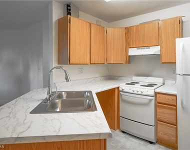 510 Elm Drive - Photo Thumbnail 6