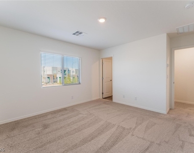 4149 Gold Desert Street - Photo Thumbnail 18