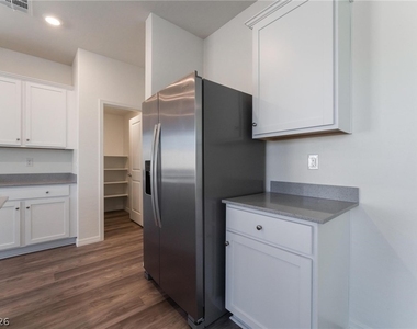 4149 Gold Desert Street - Photo Thumbnail 10