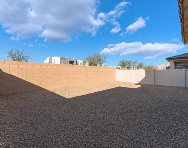 4149 Gold Desert Street - Photo Thumbnail 33