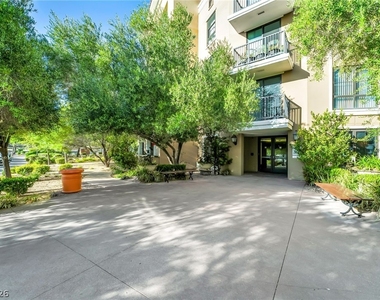 29 Montelago Boulevard - Photo Thumbnail 1