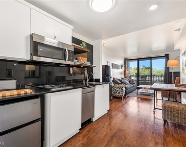 29 Montelago Boulevard - Photo Thumbnail 3