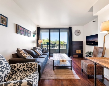 29 Montelago Boulevard - Photo Thumbnail 8