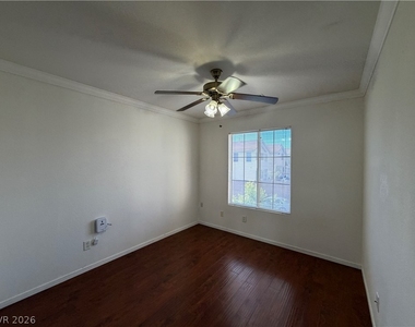 10115 Capistrello Avenue - Photo Thumbnail 18