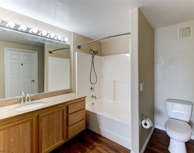 9975 Peace Way - Photo Thumbnail 4