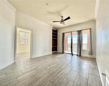 83 E Agate Avenue - Photo Thumbnail 3