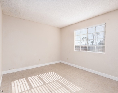 2674 Bryandouglas Drive - Photo Thumbnail 8