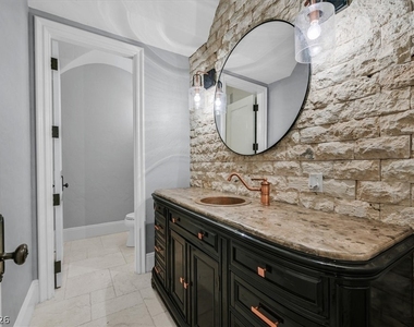 8 Rue Mediterra Drive - Photo Thumbnail 21