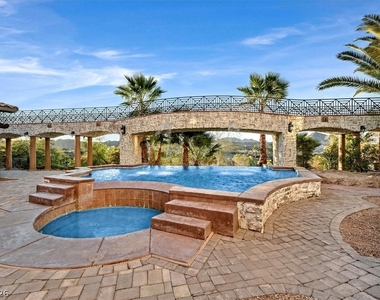 8 Rue Mediterra Drive - Photo Thumbnail 69
