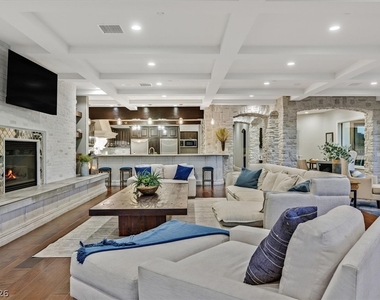 8 Rue Mediterra Drive - Photo Thumbnail 10