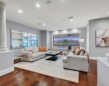 8 Rue Mediterra Drive - Photo Thumbnail 4