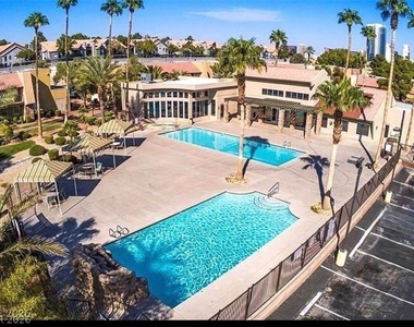 5044 River Glen Drive - Photo Thumbnail 4