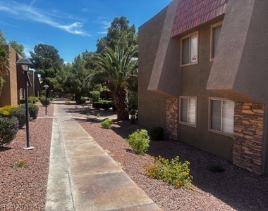 5044 River Glen Drive - Photo Thumbnail 18