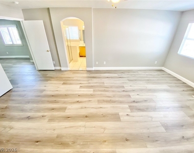 5388 Runningbrook Road - Photo Thumbnail 16