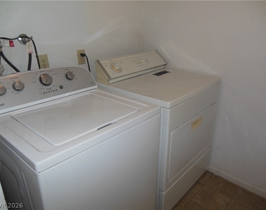 7532 Parnell Avenue - Photo Thumbnail 15