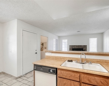 4651 Amberleigh Lane - Photo Thumbnail 6