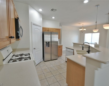 6555 Bucking Horse Lane - Photo Thumbnail 10