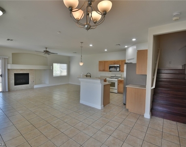 6555 Bucking Horse Lane - Photo Thumbnail 3