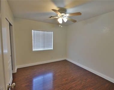 6555 Bucking Horse Lane - Photo Thumbnail 21
