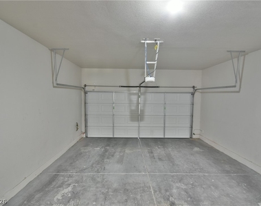 6555 Bucking Horse Lane - Photo Thumbnail 16