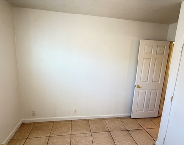 3356 Sylvia Street - Photo Thumbnail 15