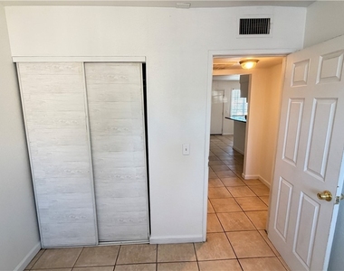 3356 Sylvia Street - Photo Thumbnail 18