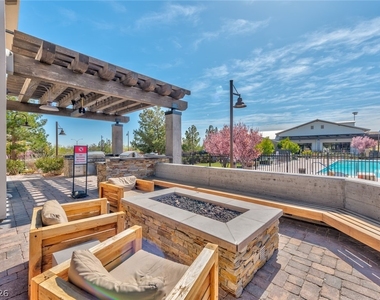 10640 Sariah Skye Avenue - Photo Thumbnail 24