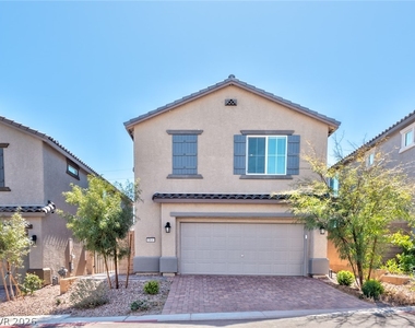 10640 Sariah Skye Avenue - Photo Thumbnail 2