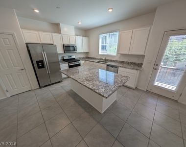 664 Vetiver Lane - Photo Thumbnail 11