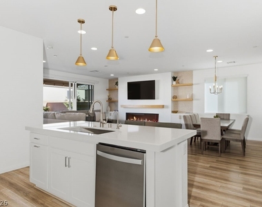 8756 Principato Street - Photo Thumbnail 6