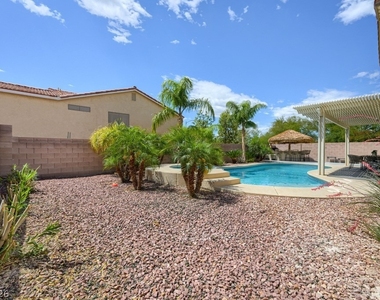 1921 Moonlight Bluff Avenue - Photo Thumbnail 28