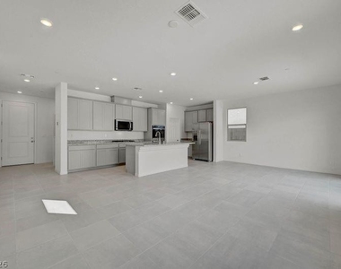 1550 Rock Kestrel Street - Photo Thumbnail 16