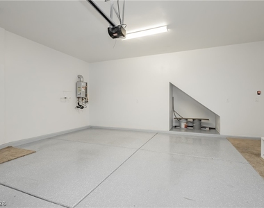 9108 Vesey Avenue - Photo Thumbnail 26