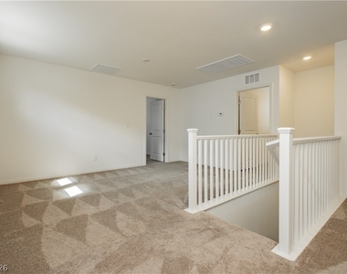 9108 Vesey Avenue - Photo Thumbnail 12