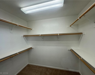 9538 Cherrydale Court - Photo Thumbnail 12