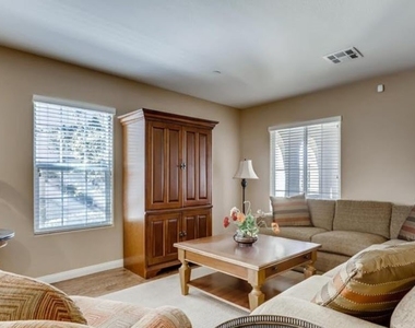 3077 Camino Sereno Avenue - Photo Thumbnail 3