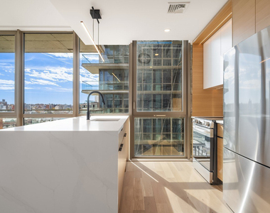 395 Carroll Street - Photo Thumbnail 1