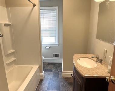 2431 Westside (down) Drive - Photo Thumbnail 10
